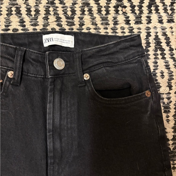 Black Zara Jeans - Picture 3 of 3